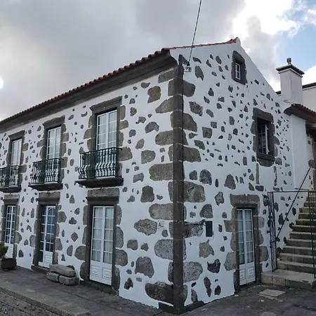 A Casa Do Jesus Al Lomba (Flores)