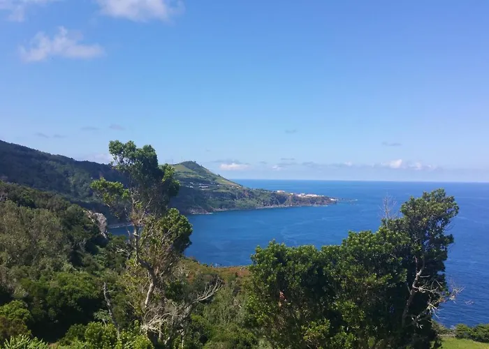 A Casa Do Jesus Al * Lomba (Flores)